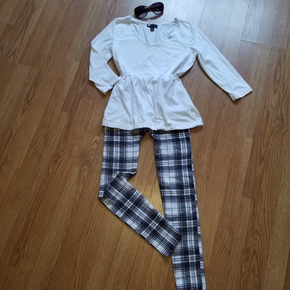 Carole Little petite white tee